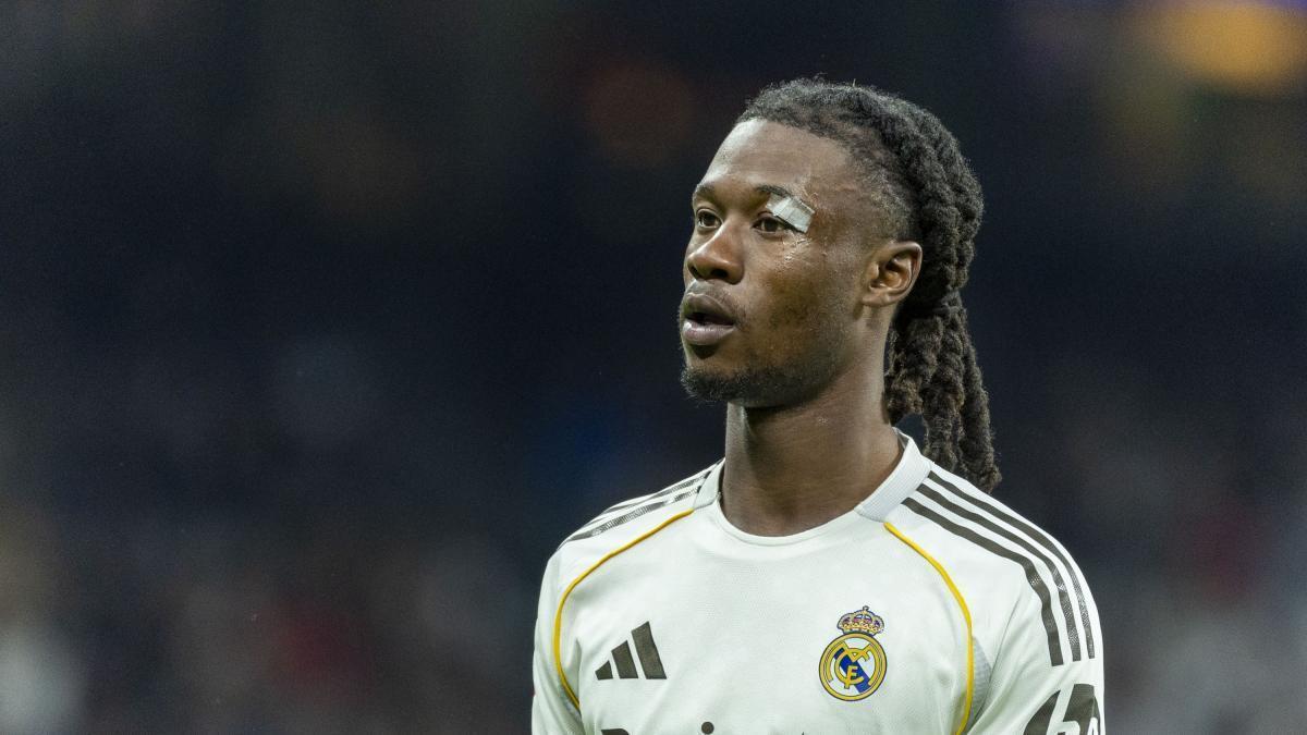 世体：卡马文加和球队不在一个节奏上，皮塔奇已抢走他的位置